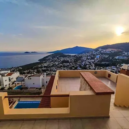 Vila Deniz Manzarali Ozel Havuzlu Kaş