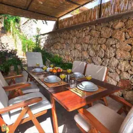Vila Deniz Manzarali Ozel Havuzlu Kaş